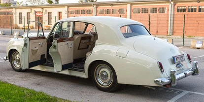 Hochzeitsauto-Vermietung - Einzugsgebiet: national - Wien-Stadt - Rolls Royce Silver Coud I Seitenansicht - Rolls Royce Silver Cloud I