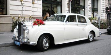 Hochzeitsauto-Vermietung - PLZ 1060 (Österreich) - Rolls Royce Silver Cloud I in den Straßen Wiens. - Rolls Royce Silver Cloud I - Dr. Barnea