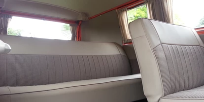 Hochzeitsauto-Vermietung - Einzugsgebiet: national - Wien-Stadt - VW Bulli Fenster Bus T1 Baujahr 1966, 9 Sitze  - VW Fenster Bus T1 Bulli von Dr. Georg Schratzenthaller