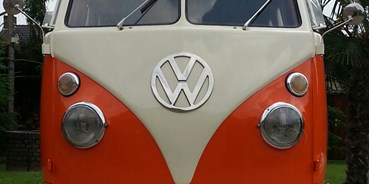 Hochzeitsauto-Vermietung - PLZ 1010 (Österreich) - VW Bulli Fenster Bus T1 Baujahr 1966, 9 Sitze  - VW Fenster Bus T1 Bulli von Dr. Georg Schratzenthaller 