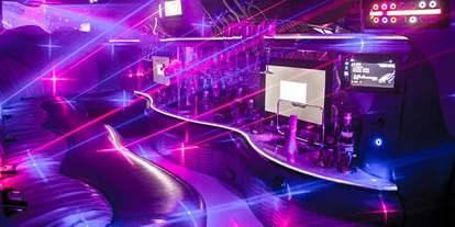 Hochzeitsauto-Vermietung - Einzugsgebiet: national - Wien-Stadt - Innenraum mit Nebel und Laser - Stretchlimousine Galaxy