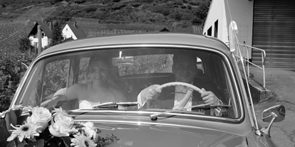 Hochzeitsauto-Vermietung - Marke: Mercedes Benz - Rheinland-Pfalz - www.paule-ponton.de
Mercedes-Benz 220S aus dem Jahre 1958
° Hochzeitsfahrten
° Erlebnisfahrten
° Foto, Film, Events
° Der Chauffeur mit Gesang & Gitarre
Standort: 56564 Neuwied - Hochzeits-Oldtimer Paule Ponton - Mercedes-Benz Ponton 220S, 1958, Hochzeits-Oldtimer aus Neuwied Koblenz