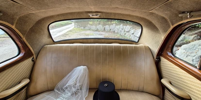 Hochzeitsauto-Vermietung - Farbe: Gelb - Oberösterreich - Schönes Interieur mehr Infos auf www.hochzeitsoldtimer.at - Mercedes Benz O 321 H & O 321 HL von Messinger Reisen
