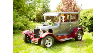 Hochzeitsauto-Vermietung - Chauffeur: nur mit Chauffeur - Thermenland Steiermark - Ford Model T Hot Rod