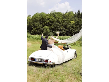 Hochzeitsauto-Vermietung - Antrieb: Benzin - Sinsheim - Citroen DS Cabrio "Die Göttin"