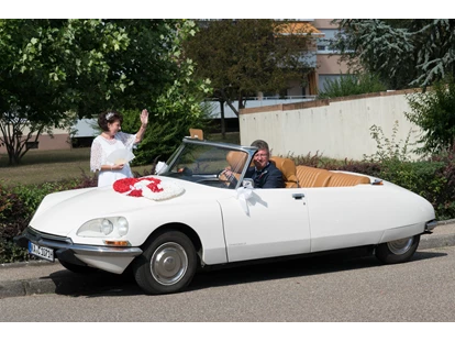 Hochzeitsauto-Vermietung - Antrieb: Benzin - Sinsheim - Citroen DS Cabrio "Die Göttin"