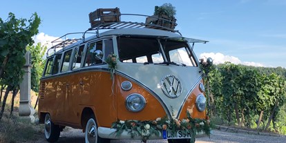 Hochzeitsauto-Vermietung - Marke: Volkswagen - PLZ 77855 (Deutschland) - Schwarzwald-Bulli