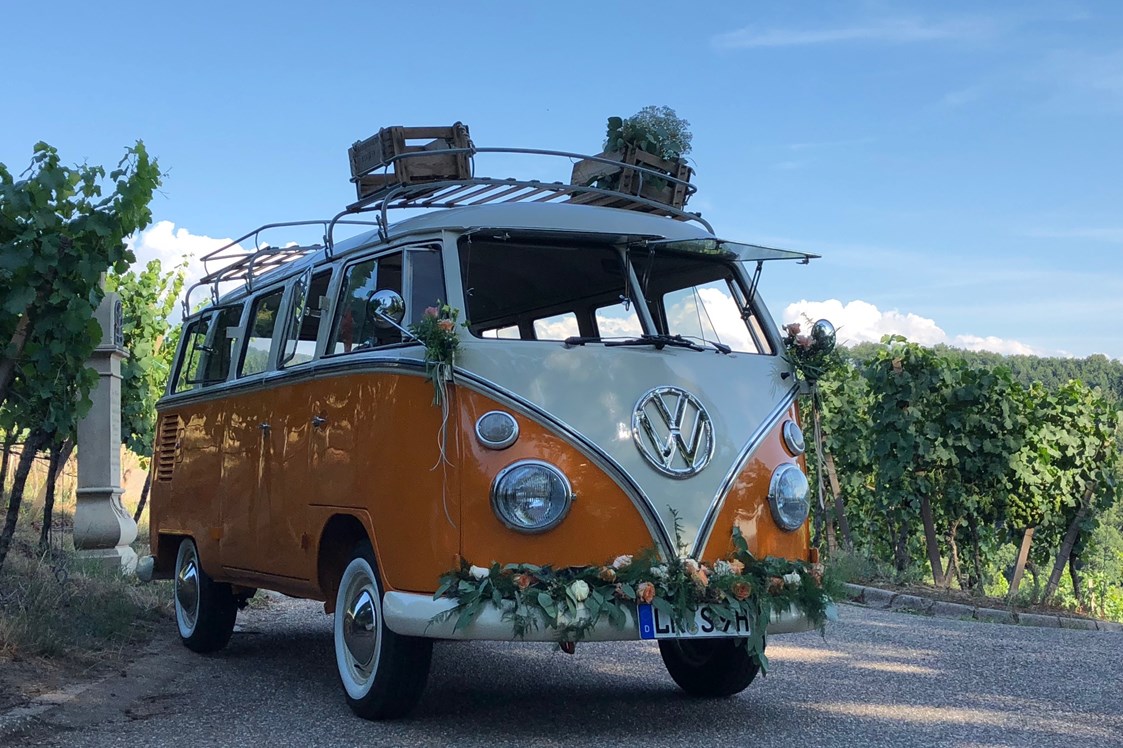 Hochzeitsauto: Schwarzwald-Bulli