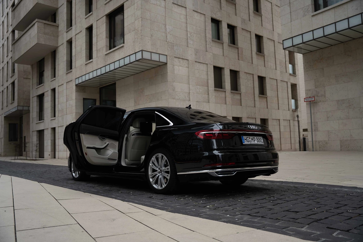 Hochzeitsauto: CYC Choose Your Chauffeur