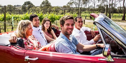 Hochzeitsauto-Vermietung - Antrieb: Benzin - Bornheim (Rhein-Sieg-Kreis) - Ford Mustang mieten in Kööln, München, Düsseldorf, Bonn, Aachen und Berlin - Ford Mustang mieten