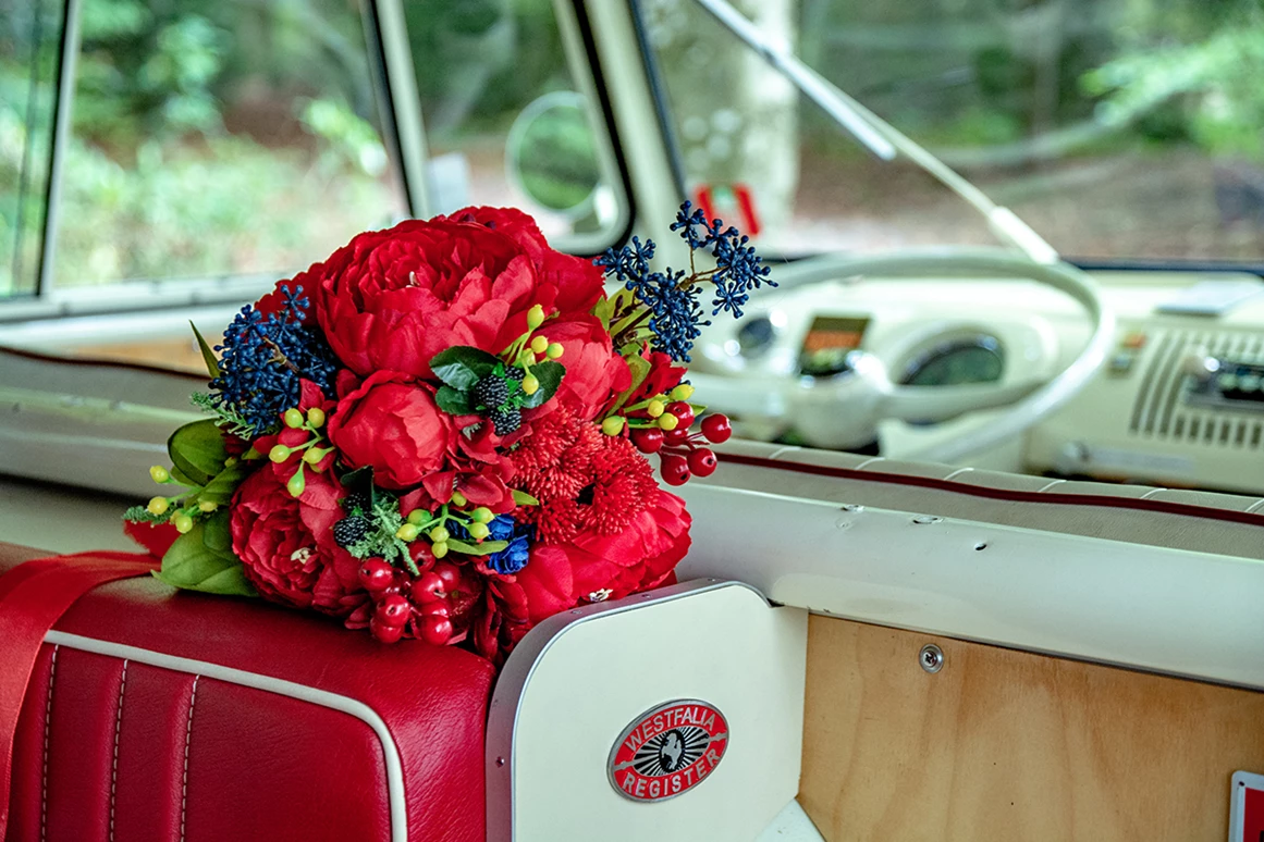 Hochzeitsauto: Bulli Vordersitz - Hochzeitsbus-Bern