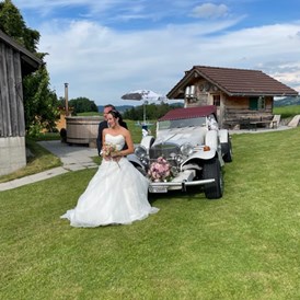 Hochzeitsauto: Hochzeit auf der Alp - Oberhelfenschwil - Oldtimer-Traumfahrt Excalibur