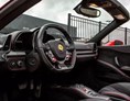 Hochzeitsauto: Ferrari 458 Spider. Ferrari pur. 