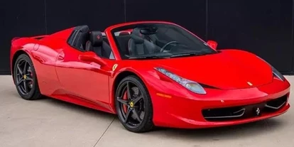 Hochzeitsauto-Vermietung - Oberursel - Offener Brautwagen mit Pferd? Ein Ferrari Cabrio! Den 458 Spider als Hochzeitsauto mieten.