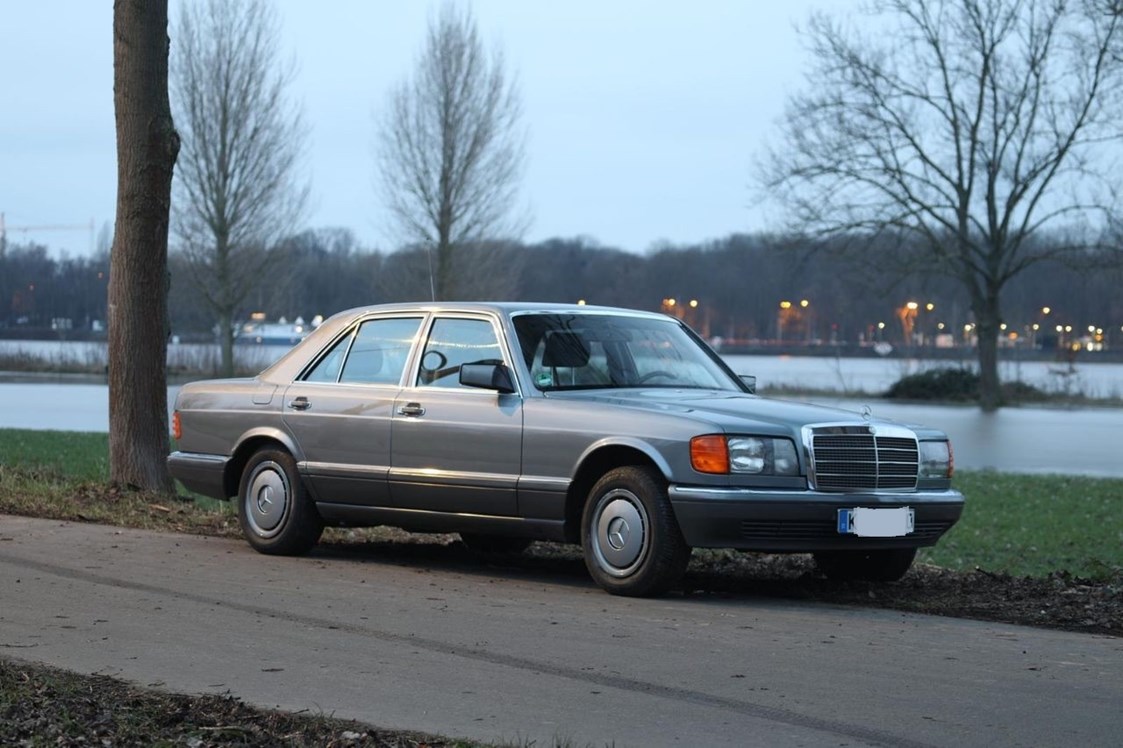 Hochzeitsauto: Hochzeits-Sänfte 420SE Mercedes