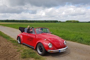 Hochzeitsauto:  Käfer Cabrio rot