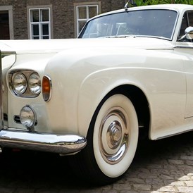 Hochzeitsauto: Rolls Royce Silver Cloud III in weiss