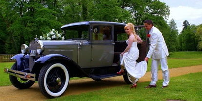 Hochzeitsauto-Vermietung - Shuttle Service - Berlin-Stadt Tempelhof - Hochzeit Diekau - Ford Modell A Town Sedan von rollsroyce-vermietung.de