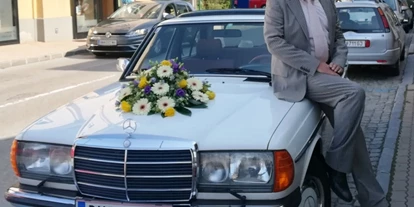 Hochzeitsauto-Vermietung - Einzugsgebiet: national - Wien-Stadt - Mercedes Benz 1983 - W123,230E