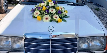Hochzeitsauto-Vermietung - Einzugsgebiet: national - Wien-Stadt - Mercedes Benz 1983 - W123,230E