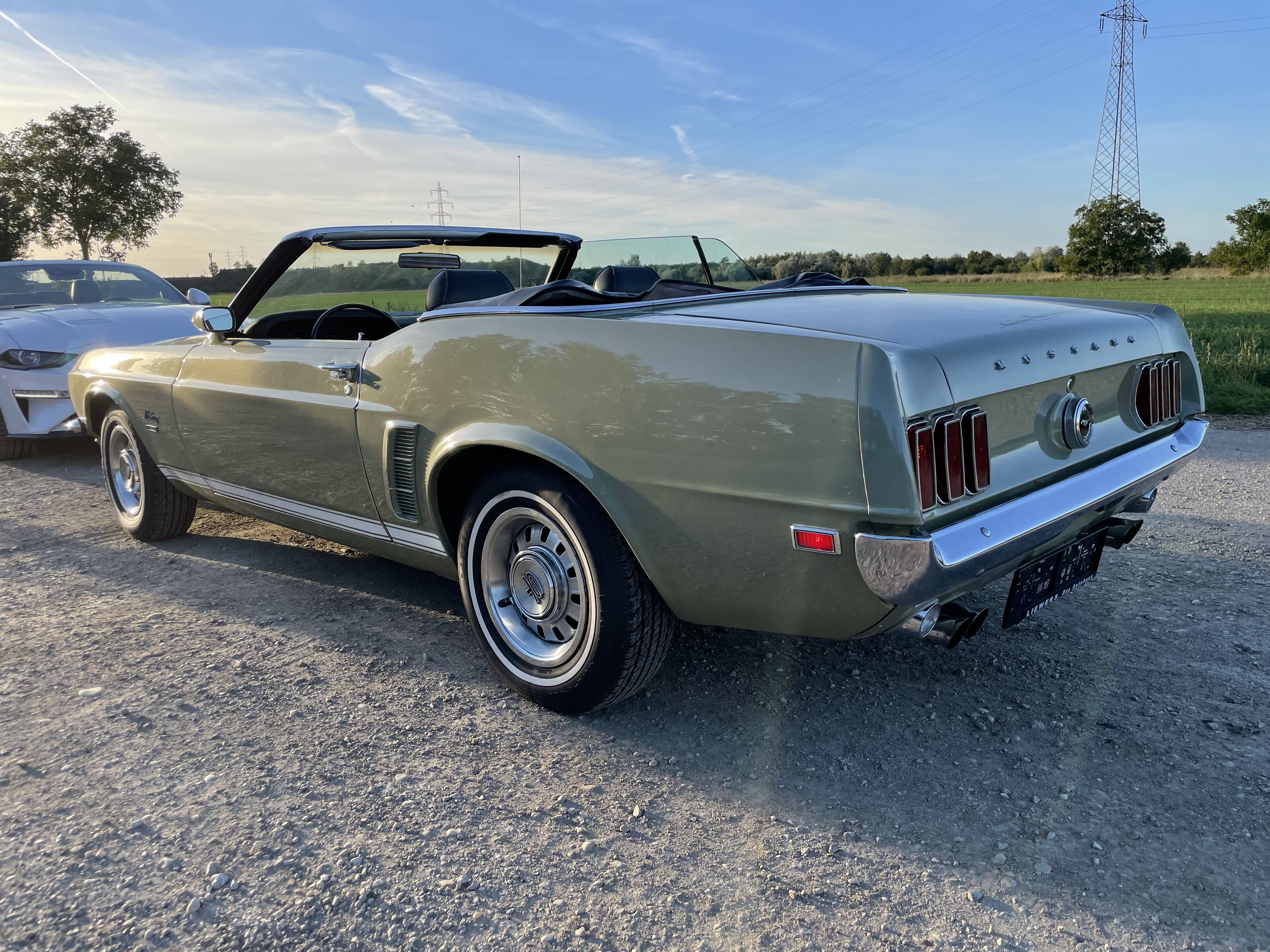 Hochzeitsauto-Vermietung - Art des Fahrzeugs: Cabriolet - Niederösterreich - Ford Mustang Cabrio V8 Automatik Bj69