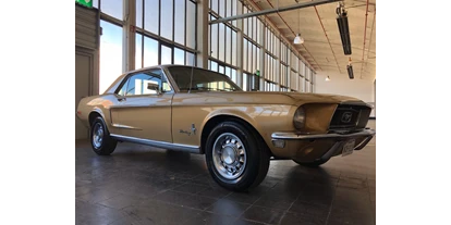 Hochzeitsauto-Vermietung - PLZ 91781 (Deutschland) - Ford Mustang Coupè V8