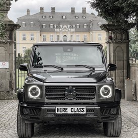 Hochzeitsauto: Fahrzeug von vorne. - Mercedes G-Klasse G500