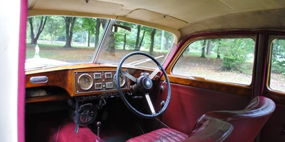 Hochzeitsauto-Vermietung - Farbe: Schwarz - Aalen - Hochzeitsauto - Oldtimer Riley RME - der englische Klassiker