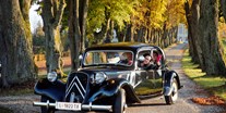 Hochzeitsauto-Vermietung - Farbe: Schwarz - Hochzeitsauto Citroen 11CV, Oldtimer - Guide & More e.U.