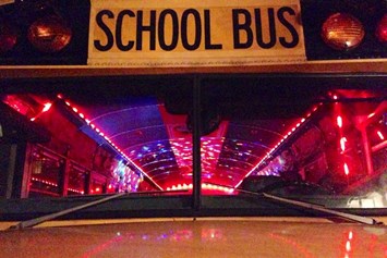 Hochzeitsauto: US Schoolbus