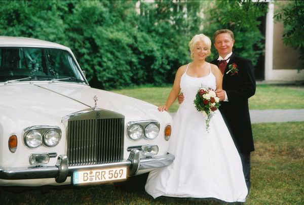 Hochzeitsauto-Vermietung - PLZ 10245 (Deutschland) - Hochzeitspaar Althinsson 2006 - Rolls Royce Silver Shadow von RollsRoyce-Vermietung.de