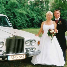 Hochzeitsauto: Hochzeitspaar Althinsson 2006 - Rolls Royce Silver Shadow von RollsRoyce-Vermietung.de