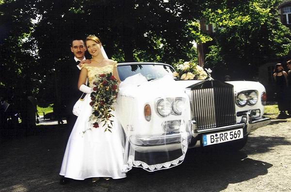 Hochzeitsauto-Vermietung - PLZ 10245 (Deutschland) - Hochzeitspaar Werner 2003 - Rolls Royce Silver Shadow von RollsRoyce-Vermietung.de