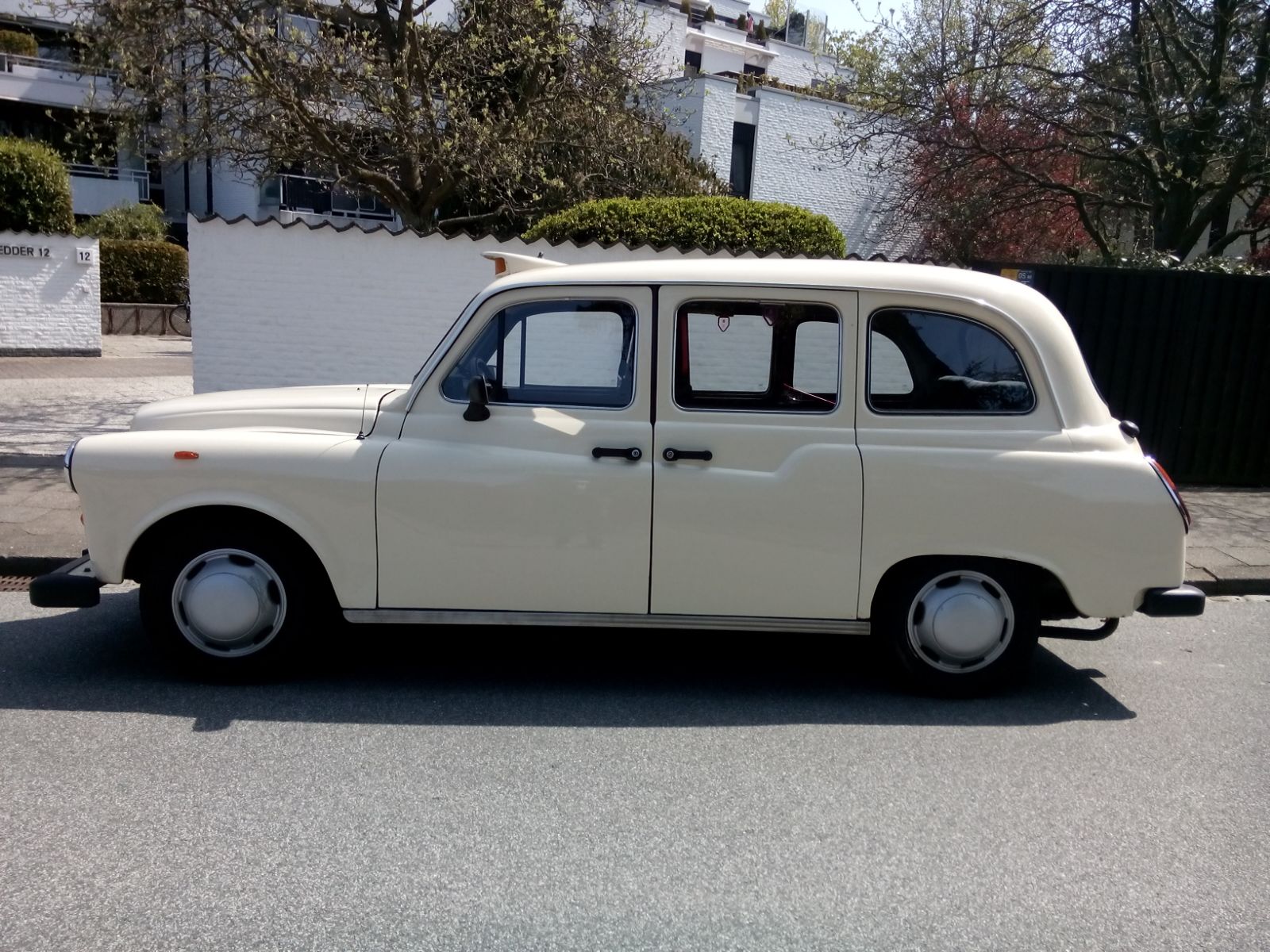 Hochzeitsauto-Vermietung - Art des Fahrzeugs: Youngtimer - Deutschland - Londontaxi Hamburg