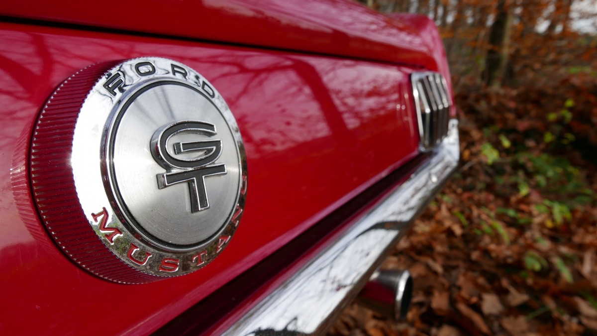 Hochzeitsauto-Vermietung - Farbe: Rot - Niederrhein - Hochzeitsmustang