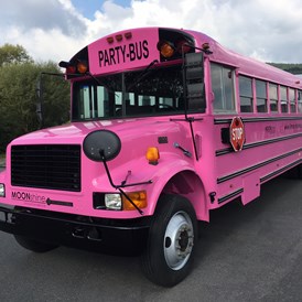 Hochzeitsauto: Partybus in pink - Chrysler 300C Stretchlimousine Permutt weiß - Modernste Ausstattung - Eycatcher