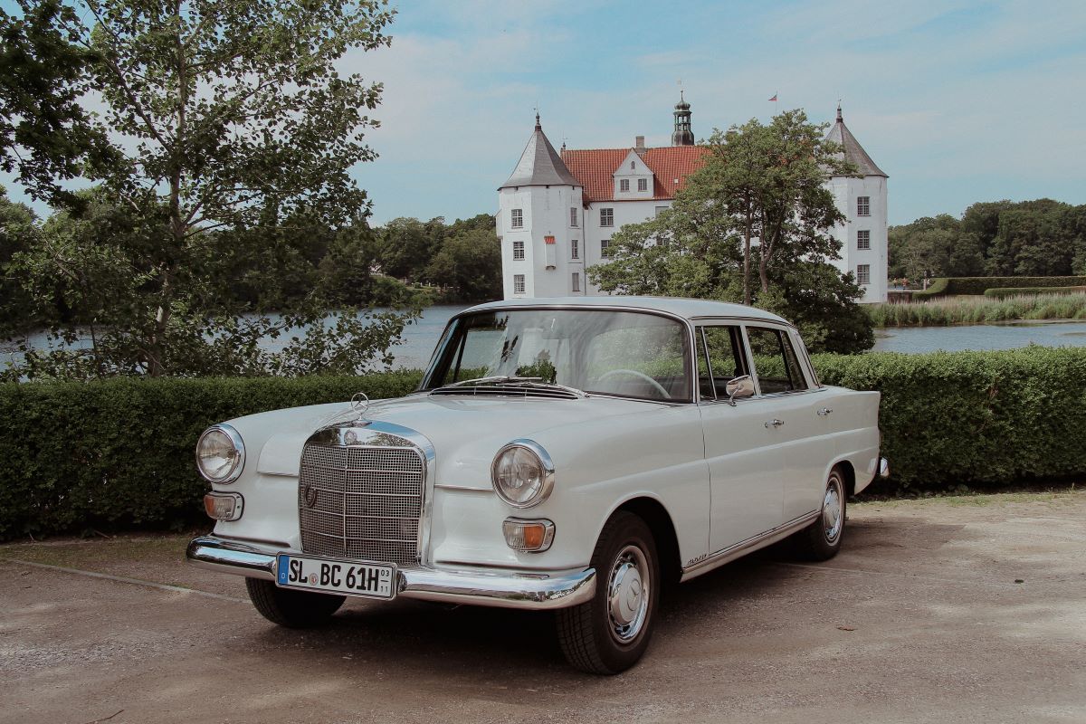 Hochzeitsauto-Vermietung - Shuttle Service - Ostsee - Mercedes 200D Heckflosse
