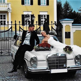 Hochzeitsauto: Auch beim Fototermin eine gute Figur - Martin Schlund