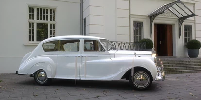 Hochzeitsauto-Vermietung - Antrieb: Benzin - Binnenland - Rolls Royce Phantom 1958,  weiss