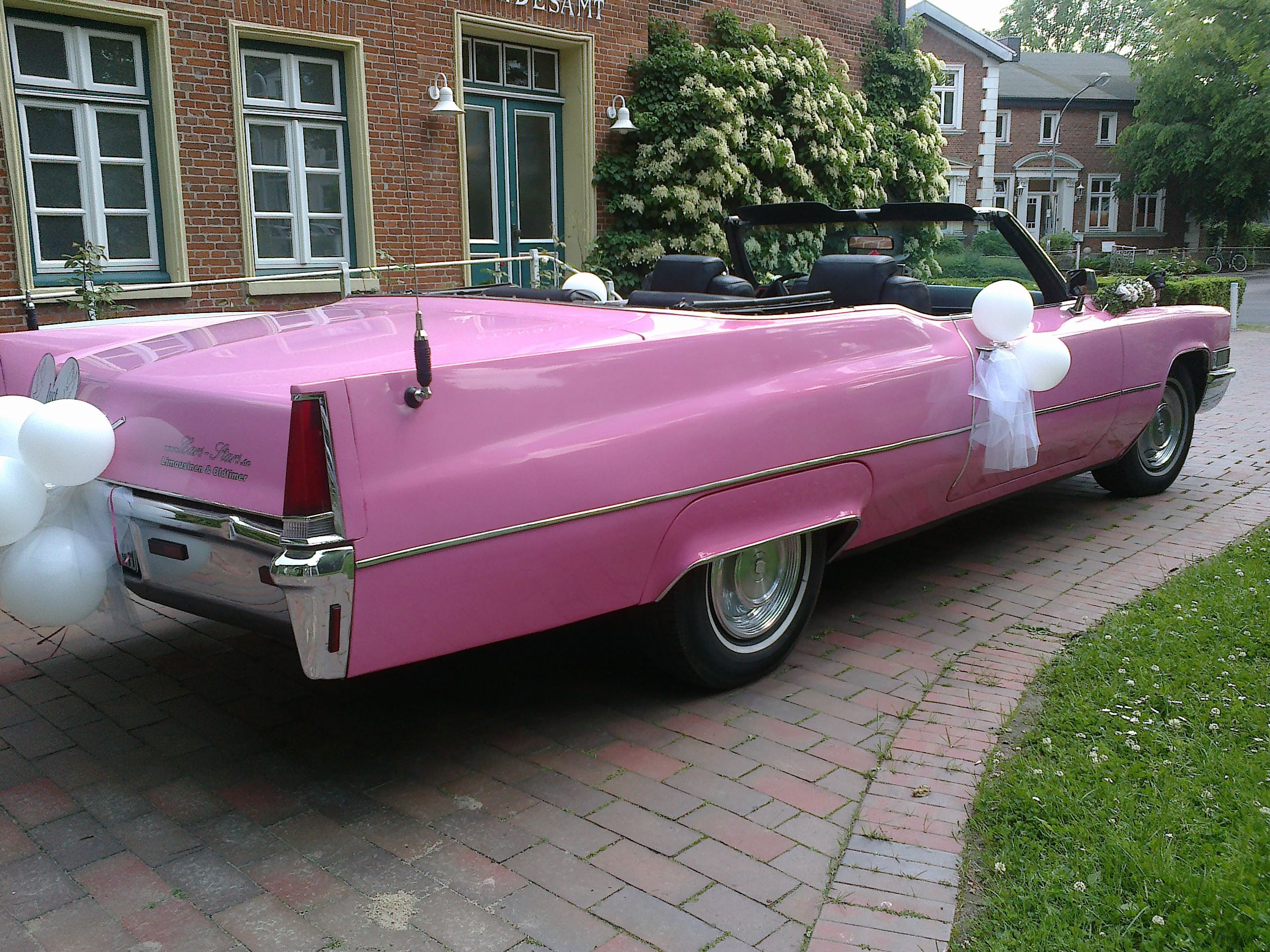 Hochzeitsauto-Vermietung - Trittau - Pink Cadillac Cabrio 1969