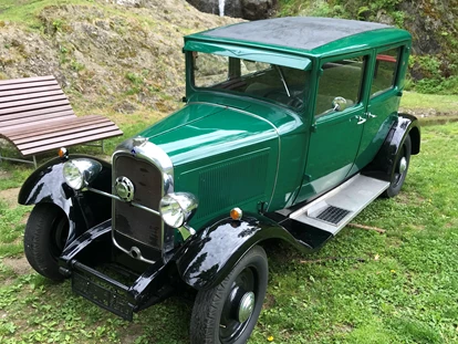 Hochzeitsauto-Vermietung - Art des Fahrzeugs: Oberklasse-Wagen - Tiroler Oberland - Citroen AC4,
Bj. 1928
Angemeldet 1931 - Oldtimer Shuttle