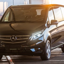 Hochzeitsauto: Mercedes VAN - Transferservice 