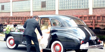 Hochzeitsauto-Vermietung - Mönchengladbach - Pontiac Torpedo - Hochzeitsauto.NRW