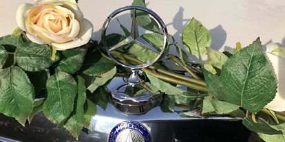 Hochzeitsauto-Vermietung - Mönchengladbach - Mercedes 230 "Strichacht" - Mercedes 230 "Strichacht" & Mercedes 560 SEL (W126)