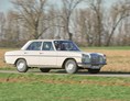 Hochzeitsauto: Mercedes 230 "Strichacht" - Mercedes 230 "Strichacht" & Mercedes 560 SEL (W126)