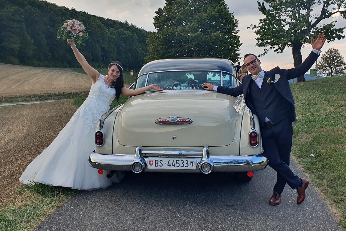Hochzeitsauto: Die Freude und der Dank ist gross!  - Buick Super Eight