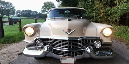 Hochzeitsauto-Vermietung - Chauffeur: nur mit Chauffeur - Gelsenkirchen - Cadillac Eldorado Cabrio 1954