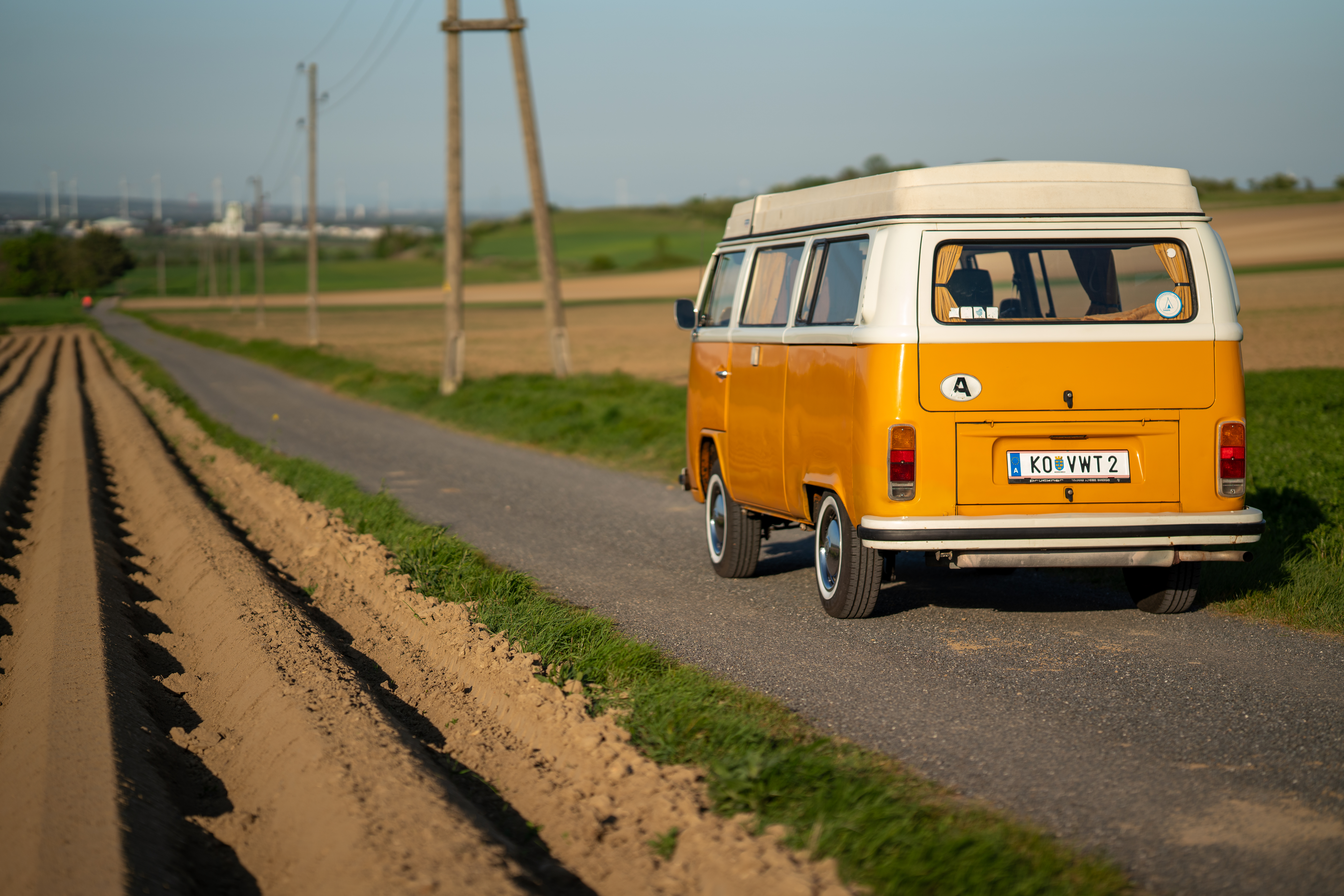 Hochzeitsauto: VW Bus T1 von Book a Bulli.com