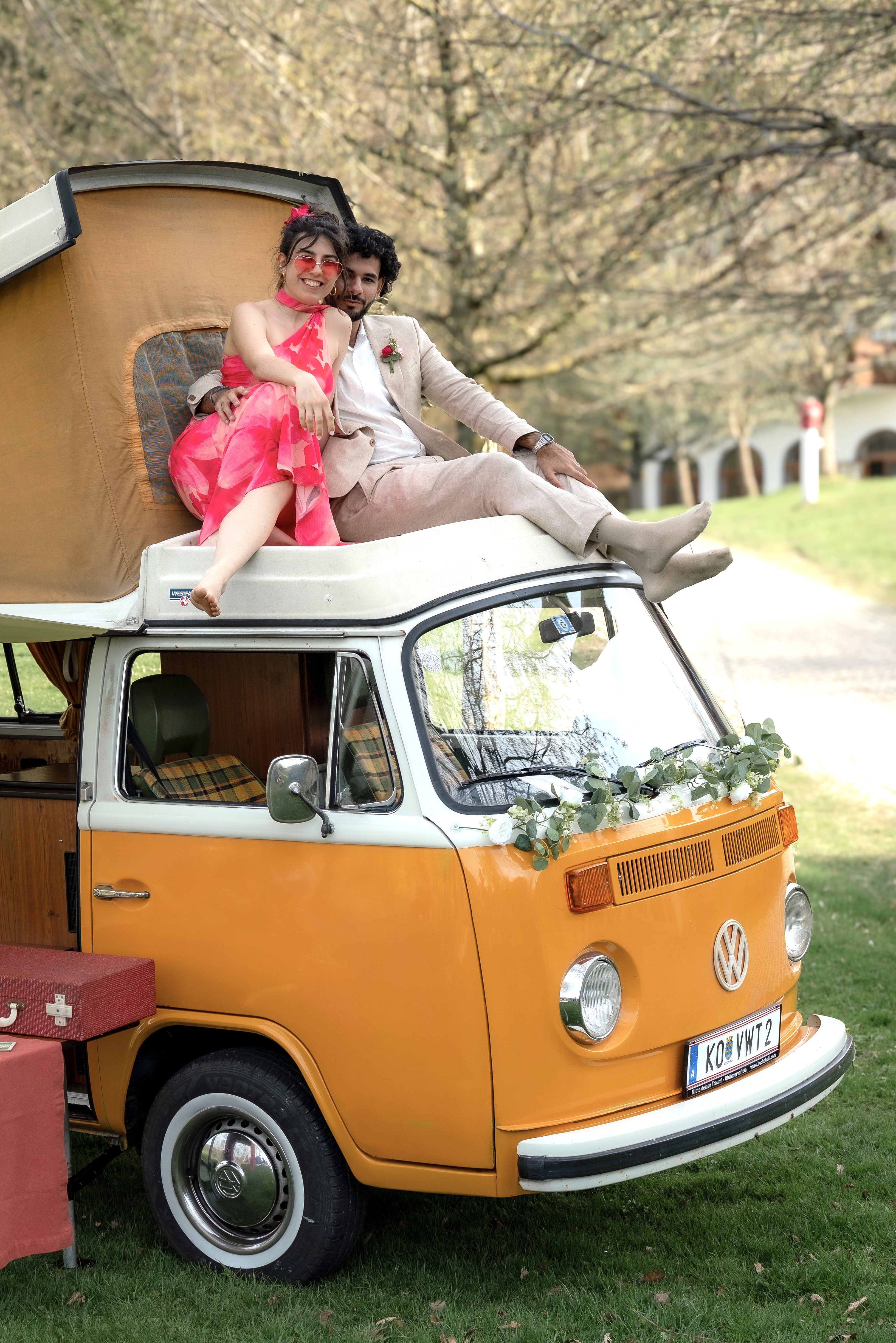 Hochzeitsauto: VW Bus T1 von Book a Bulli.com